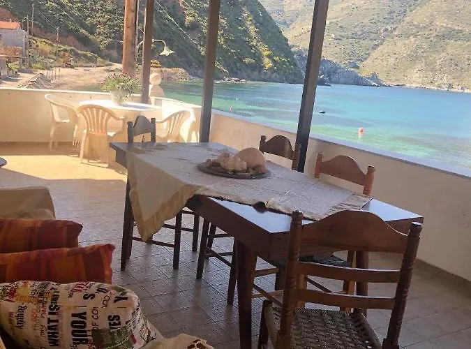 Lithos Pórto Káyio